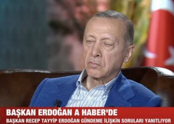 Cumhur İttifakı’nın adayı AKP’li Cumhurbaşkanı Erdoğan, bu kez canlı yayında uyudu