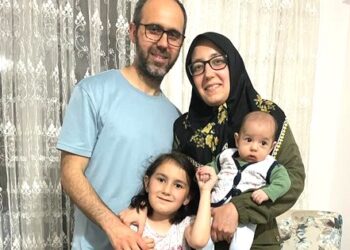 Sosyal Medya’da AKP rejimine tepkiler sonuç verdi: 2 aylık bebeğiyle tutuklanan Hilal Keser tahliye edildi