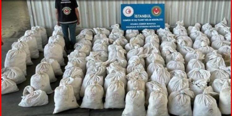 Türkiye, ele geçirilen eroinde tüm AB ülkelerini geride bıraktı: Avrupa’da 9.5 ton, Türkiye’de 22 ton