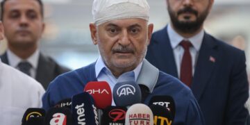 AKP’li Binali Yıldırım kalp krizi geçirdi