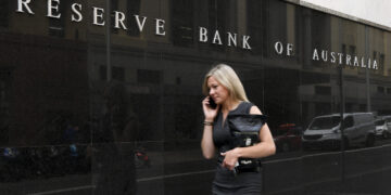 Merkez Bankası faiz kararı piyasaları şaşırttı: Enflasyon hala çok yüksek, bir süre daha öyle kalacak