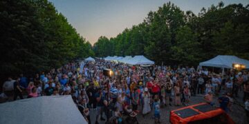 Sıcak havalara rağmen Romanyalılar, Anadolu Kültür ve Yemek Festivaline akın etti