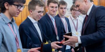 Başarılı Olimpiyatçıları ödüllendiren Romanya Başbakanı Ciolacu: Sizler gururumuzsunuz