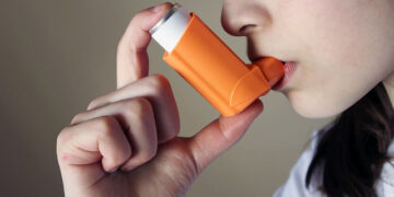 Avustralya Murdoch Çocuk Araştırma Enstitüsü: Bebeklikte besin alerjisi astım riskini 4 kat artırıyor