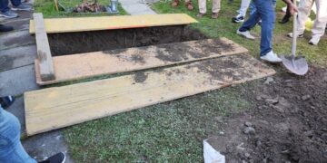 Sürgünde bir vefat daha:Gasp edilen Kaynak Holding çalışanı Büyükbalcı’nın vasiyeti üzerine İsviçre’de defnedildi