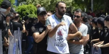 958’nci buluşmasına polis saldırısı: Cumartesi Anneleri eyleminde 18 gözaltı: