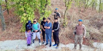 Jandarma, Meriç sınırında ‘yakalanan’ çocuklarının fotoğrafını servis etti