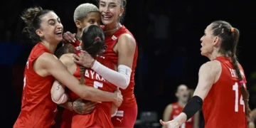 Sırbistan’ı deviren  Tükiye A Milli Kadın Voleybol Takımı, Avrupa Şampiyonu oldu