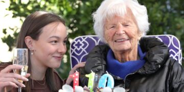 OECD ülkeleri arasında 5 sırada: 100 yaş üstü Avustralyalı sayısında rekor artış