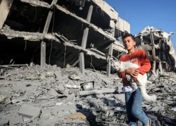 Gazze’de bir yerleşim alanı tamamen yok oldu: ‘Ambulanslar alana giremiyor’