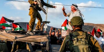 İsrail havadan vuruyor: Saldırılarda şu ana kadar 161 Filistinli, 40 İsrailli hayatını kaybetti