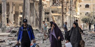 İsrail’in sivil katilamı sürüyor:  Filistin konvoyunu bombalaması sonucu, 70 ölü, 200’den fazla yaralı