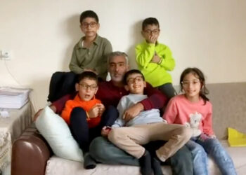 Anne ve babası tutuklanan beşiz kardeşlerin depremzede dayısı sordu: Bu nasıl adalet!