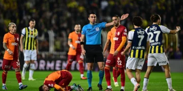 Kadıköy’de, Fenerbahçe ve Galatasaray nefes nefese: Büyük derbi golsüz bitti