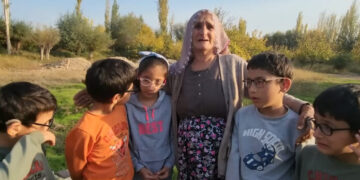 Anne ve babaları tutuklu beşizlerle ilgili ‘merhamet ve vicdan’ diyen teyzesi: Bu çocukların suçu ne, günahı ne?,