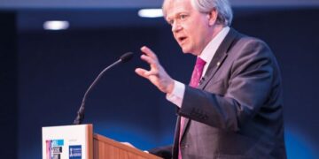 Prof.Dr. Brian Schmidt
