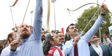 Eski AKP’li Ayhan Sefer Üstün: Erdoğan İstanbul’un tüm rantını Murat Kurum üzerinden devşirmek istiyor