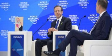 İsrail Cumhurbaşkanı suç duyurularının hedefinde