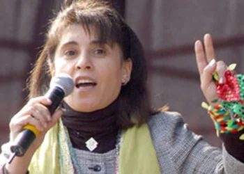 Leyla Zana: Kürtler ölüme aşık değil, çözüm süreci dondurucudan çıkarılmalı