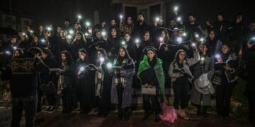 Deprem felaketinin yıldönümü: Maraş’tan Hatay’a, Adıyaman’dan Malatya’ya  gözyaşlarıyla kayıplarını arıyor