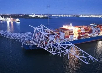 ABD’de kargo gemisinin çarptığı Francis Scott Key Köprüsü yıkıldı