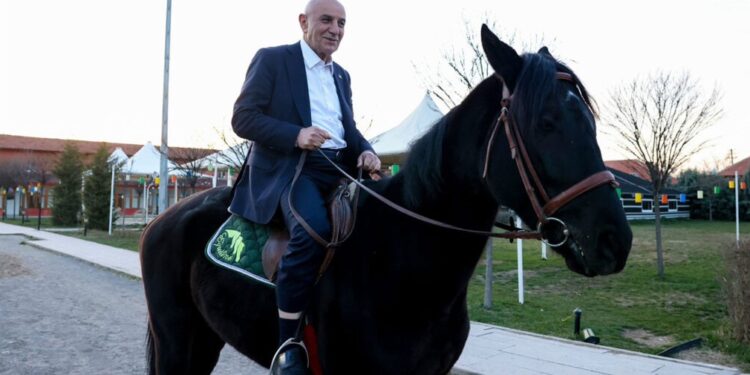 Cumhur İttifakı'nın Ankara adayı Turgut Altınok mal varlığını açıklamayacağını söyledi.