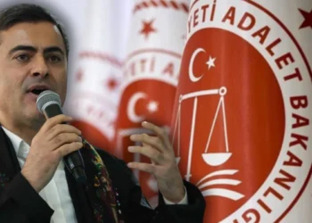 Van’da Kürt’lerin ‘milli iradesine gasp’ girişimine tepki yağıyor: Yüksek sesle itiraz edilmezse aynısını İstanbul’da da yaparlar!