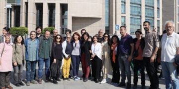 Serbest bırakılan gazeteciler: Korku karşısında geri adım atmayacağız