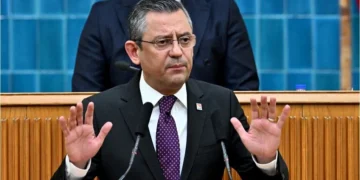 CHP lideri Özel’den insani çağırı: Tüm siyasi partileri, hasta tutuklu ve hükümlüler konusunda duyarlılığa davet ediyorum