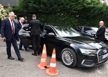 SGK Başkanı’nın saltanatı: 3 koltuğu, 3 maaşı ve 3 makam aracı var