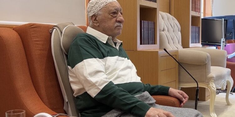 Fethullah Gülen Hocaefendi’nin Ramazan bayramı sonrası hastane çıkışından bugüne kaldığı yer için sıfat olarak “âsûde” tabirini ilk defa Kemal Gülen’in yazısından okudum