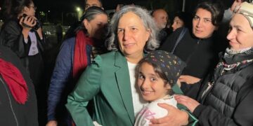 7,5 yıldır cezaevinde olan Gültan Kışanak tahliye edildi