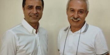 Demirtaş’tan muhalefete çağrı: Bu iktidar bitti, uzatmaları oynuyor