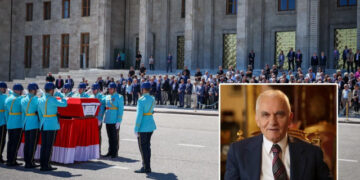 Yaşar Yakış için Meclis’te cenaze töreni düzenlendi