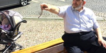 İlk bölümü Kum Saati Kanalında yayına girdi: Hizmet Hareketi’nin sevilen simalarından Ali Açıl’ın hayatı belgesel oldu