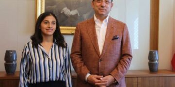 Hakkari Belediye Eşbaşkanı Tekçe’yi ağırlayan Ekrem İmamoğlu: Kayyım hepimiz için tehdit