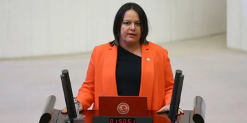 Vergi paketini savunan AKP’li Milletvekilinin 3 yıldır vergi ödemediği ortaya çıktı