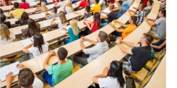 Son 3 yılda 878 bin üniversite öğrencisi okulu bıraktı