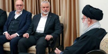 NY Times: İran dini lideri Hamaney, İsrail’e direk misilleme emri verdi