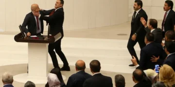 AKP’lilerin Meclis’teki saldırısına tepki gösteren Kılıçdaroğlu: Kutsal alanda kalleşçe saldırdılar, kan bulaştı