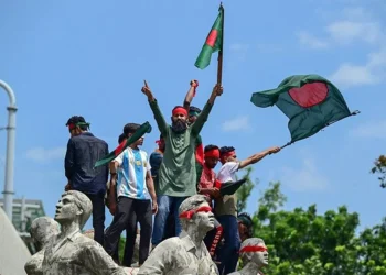 Bangladeş’te 15 yıllık iktidarı öğrenciler yıktı