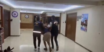 Atatürk’e ve CHP seçmenine küfür eden Burak Keleş gözaltına alındı