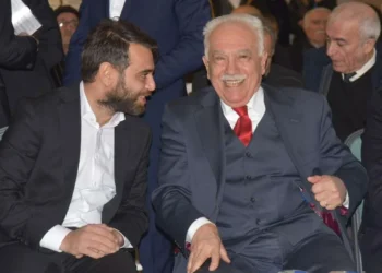 Dolandırıcılıktan tutuklanan Perinçek’in danışmanı, hakim değişince tahliye edildi