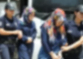 ‘Utanç Davası’nda konuşan kızlar: Kıldığım namazın bir gün ‘terör suçu’ olarak önüme çıkacağını düşünmedim!