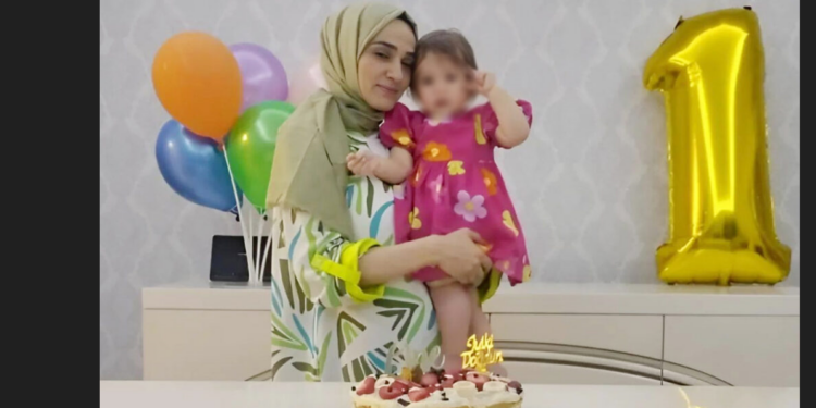Yurt dışına kaçmaya çalıştığı iddiasıyla dün Edirne’de tutuklanan Emine Güçlüler, şimdi 13 aylık bebeği ile birlikte cezaevine konuldu.