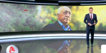 Gülen’in vefat haberi Yunanistan’ın ana haber bültenlerinde ilk sırada