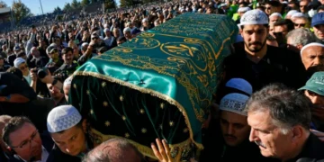 Skylands Stadium: Hocaefendi’nin Sessiz Vaazı