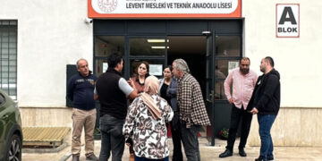 ‘Mobbing’ iddiası; öğretmen okulda müdüre silah çekti