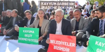 Kayyum zulmü sürüyor: Belediyelere yapılan gaspı protesto eden 235 kişi gözaltında