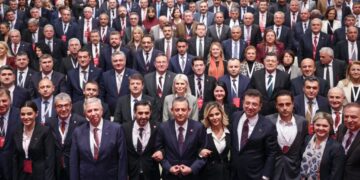 CHP’li başkanlardan bildiri: Kayyım, milli iradeyi hedef alan bir siyasi darbe girişimidir